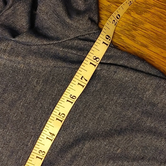 Ladies Long Puff sleeve Size Large Denim Blue Signature Top - Picture 4 of 4